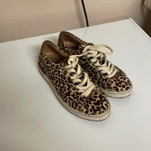 Very Nice Hush Puppies Sneakers